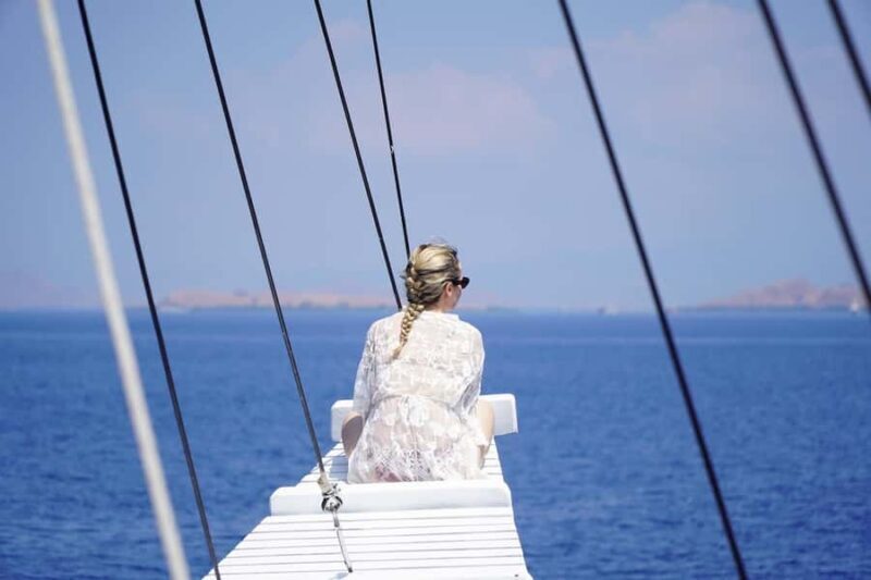 Labuan Bajo: Romantic Komodo Island Hopping for Couples - Detailed Breakdown of the Itinerary