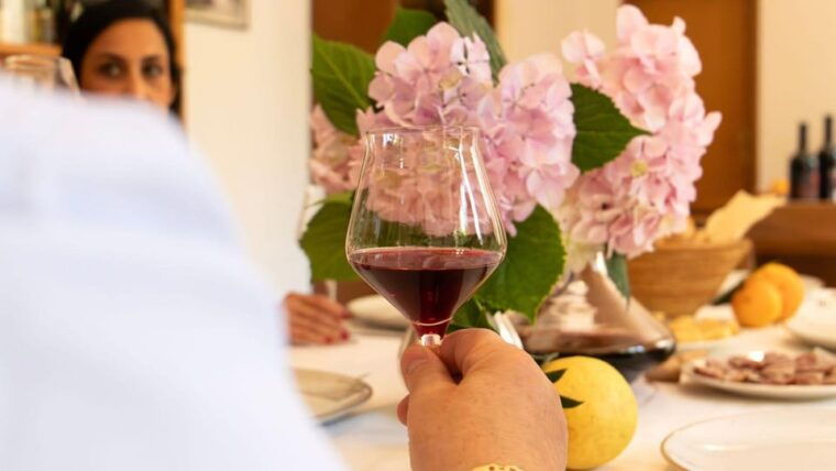 laconi-visit-a-winery-with-wine-tasting