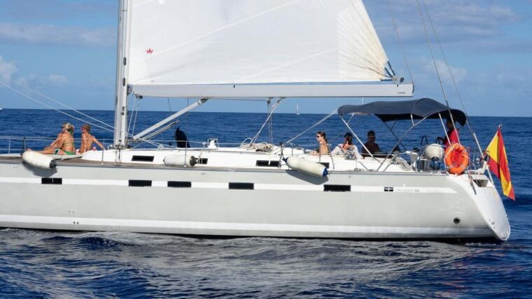 lady-sunshine-luxury-boat-private-tour-2-4-or-8-hours-2
