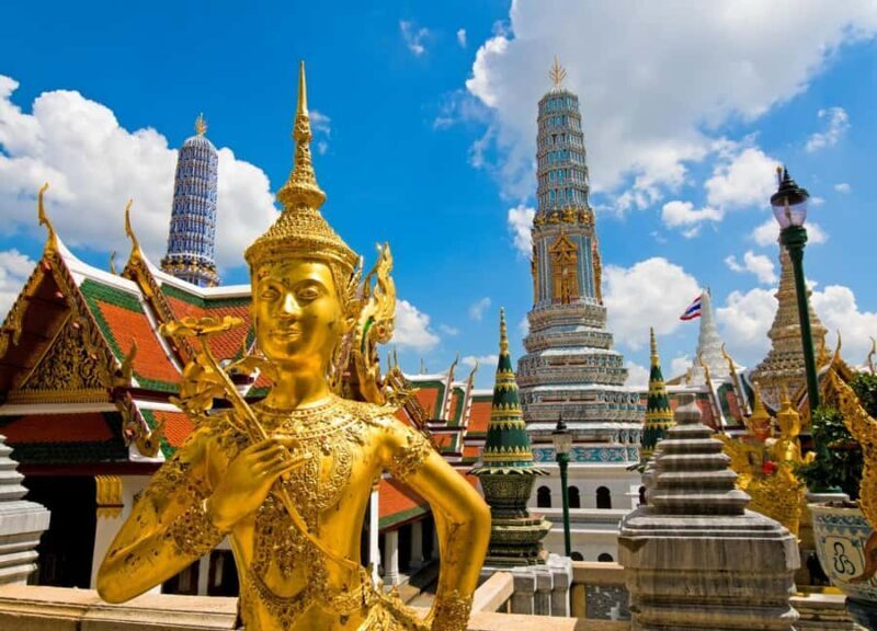 Laem Chabang: Bangkok Grand Palace and Temples Day Trip - A Walk Through Wat Pho and the Reclining Buddha