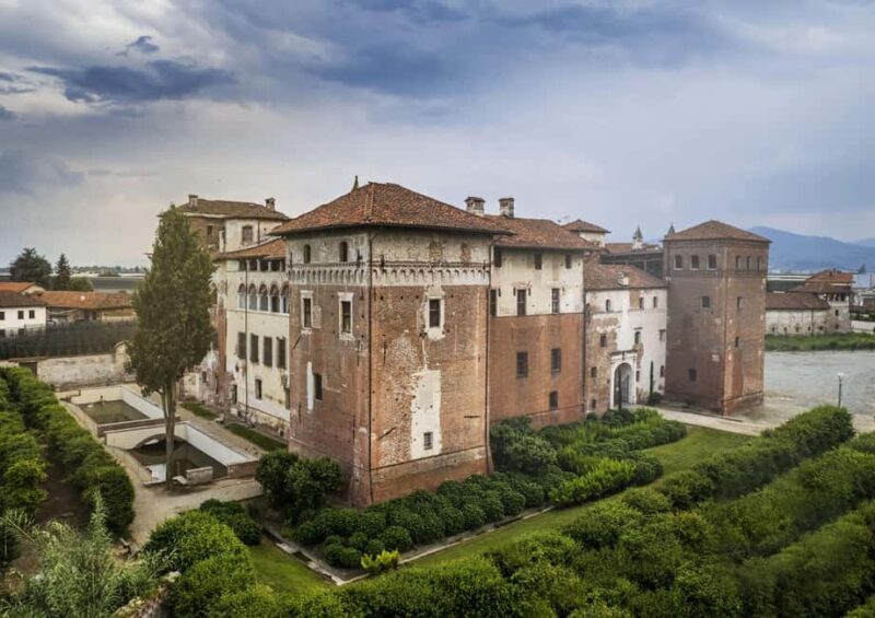 Lagnasco: Castles of the Marchesi Tapparelli D'Azeglio - Key Points