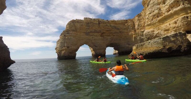 lagoa-benagil-caves-kayaking-tour