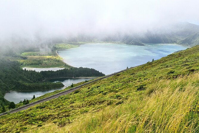 lagoa-do-fogo-and-sete-cidades-private-full-day-tour