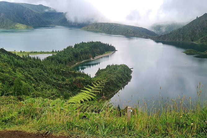 lagoa-do-fogo-and-sete-cidades-private-full-day-tour