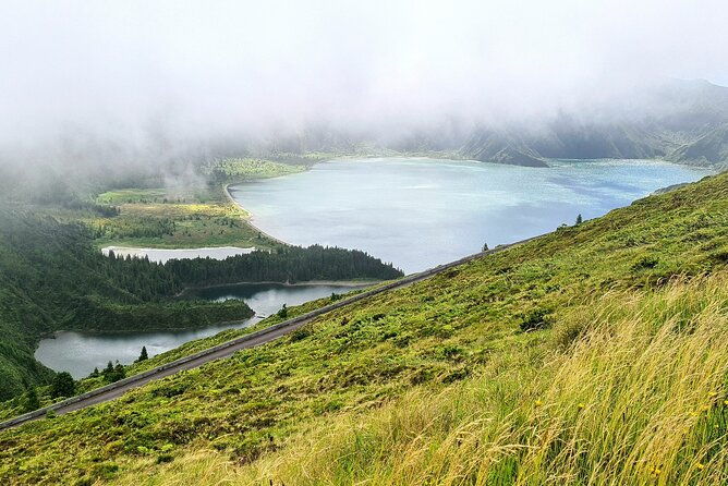 lagoa-do-fogo-and-sete-cidades-private-full-day-tour
