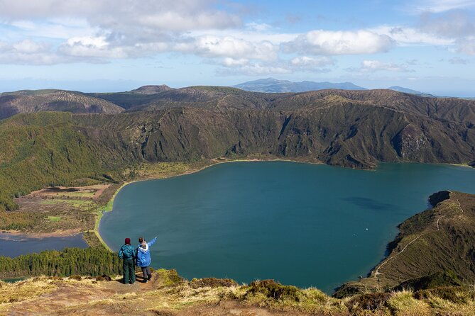 lagoa-do-fogo-guided-volcano-geo-tour-w-hotsprings-bathing