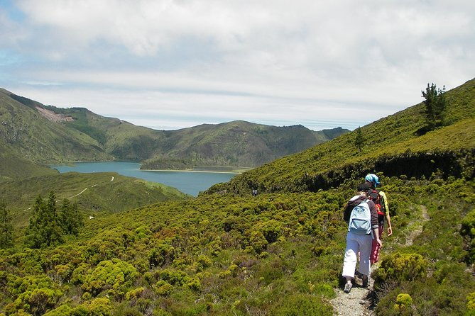 lagoa-do-fogo-walking-tour-with-lunch-from-ponta-delgada-4