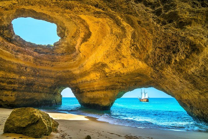 lagos-benagil-sea-cave-tour-seafaris