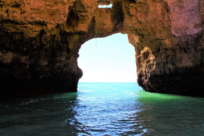 lagos-boat-tour-ponta-da-piedade-with-local-guides