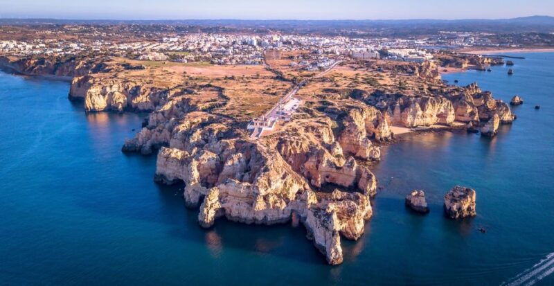 lagos-boat-tour-ponta-da-piedade-with-local-guides