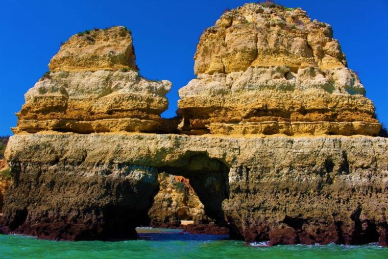 lagos-boat-tour-ponta-da-piedade-with-local-guides