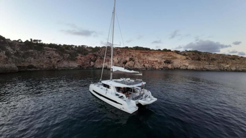 Lagos: Cliffs and Secret Caves in a Cervetti 44 Sail - An In-Depth Look at the Experience
