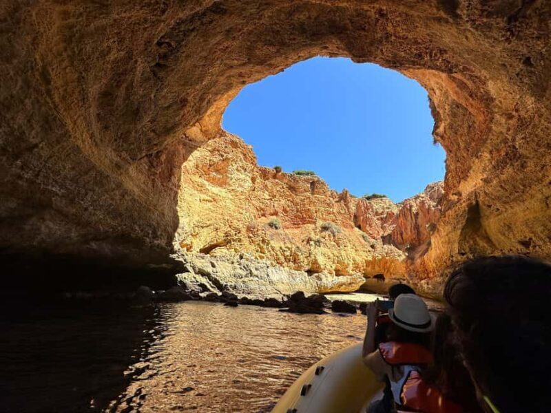 Lagos: Explore the iconic Benagil Cave - Key Points