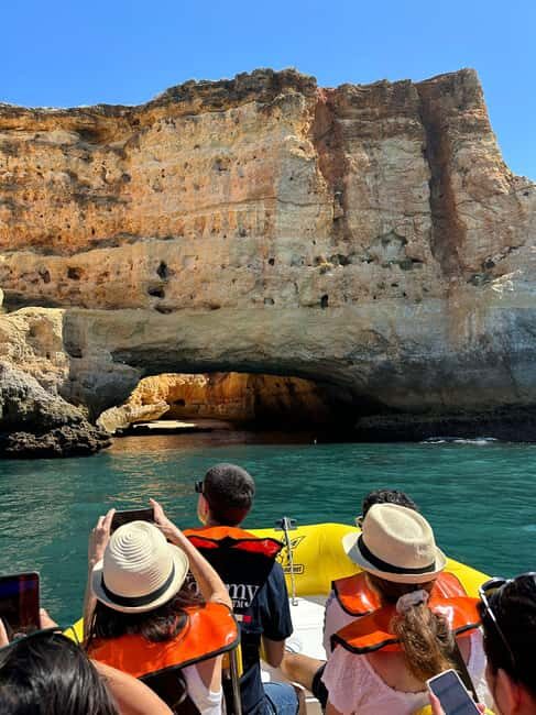 Lagos: Explore the iconic Benagil Cave - An In-Depth Look at the Benagil Cave Tour