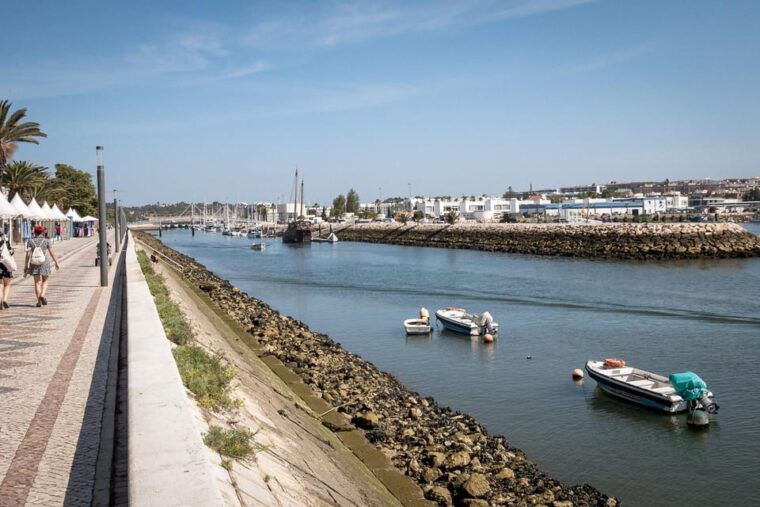 lagos-flexible-walking-tour-in-historic-center