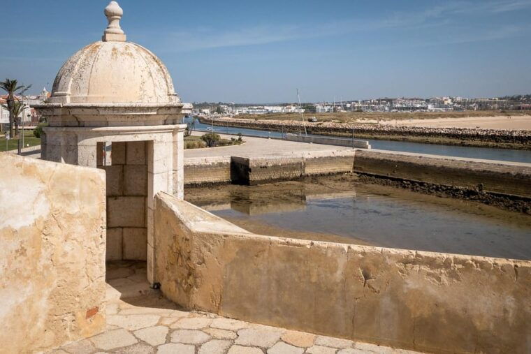 lagos-flexible-walking-tour-in-historic-center