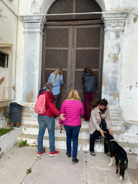 lagos-guided-walking-tour-with-brodie-from-australia