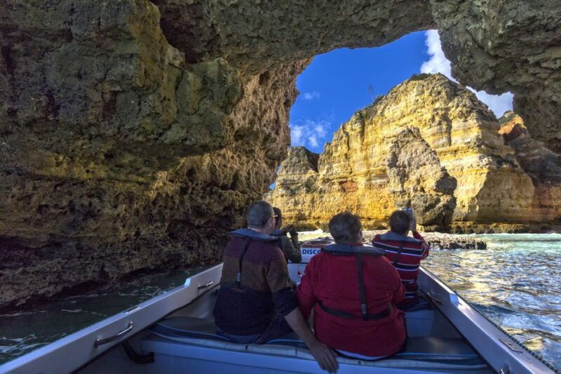 lagos-ponta-da-piedade-coastline-boat-cruise