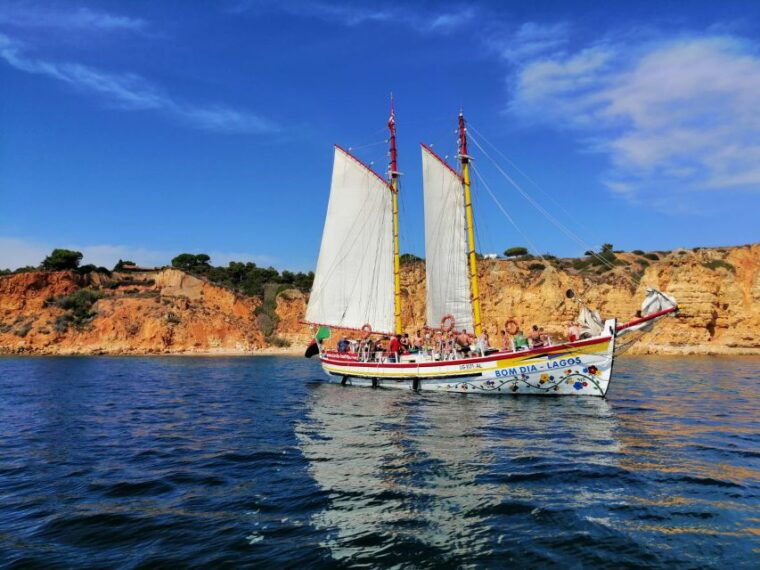 lagos-sailboat-trip-to-ponta-da-piedade