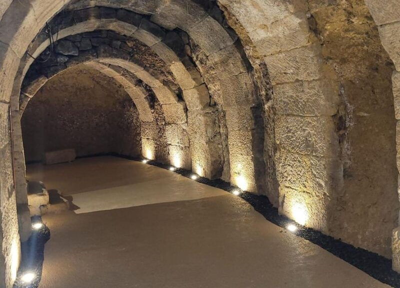 laguardia-private-tasting-aging-of-wines-bodegas-1808-casa-garabitero