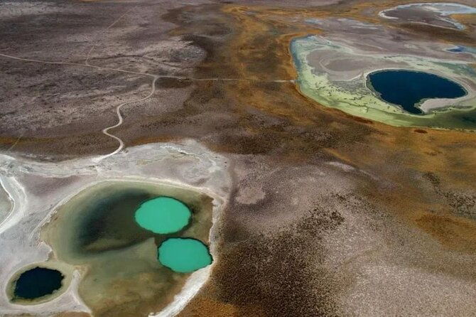 laguna-cejar-ojos-del-salar-and-tebenquinche-in-atacama