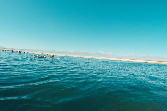 laguna-cejar-ojos-del-salar-and-tebenquinche-in-atacama