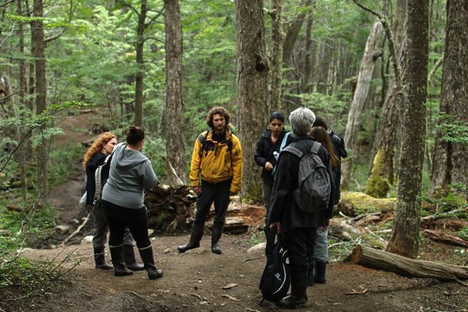 laguna-esmeralda-trekking-adventure-with-lunch