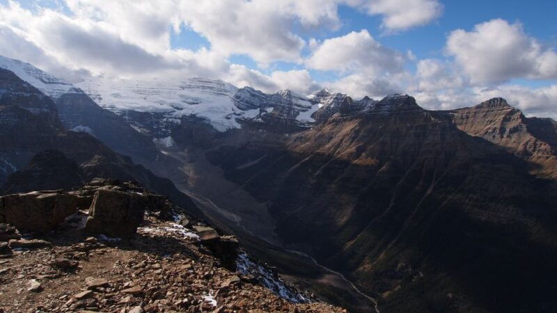 lake-agnes-tea-house-trail-nature-tour-with-audio-guide