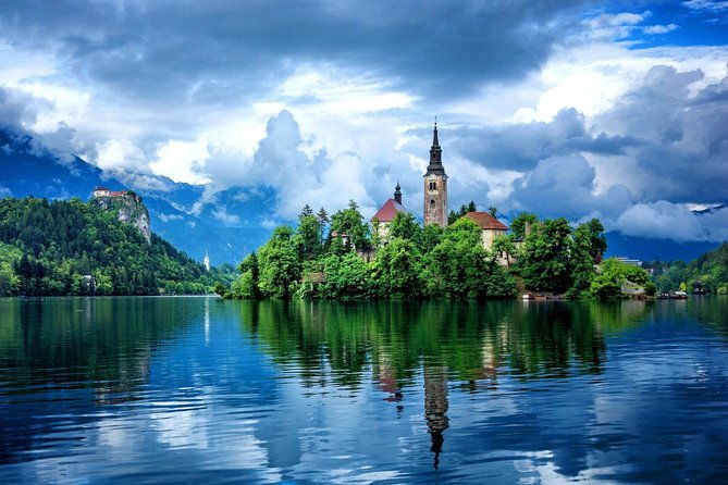 lake-bled-and-ljubljana-group-shore-experience-from-koper