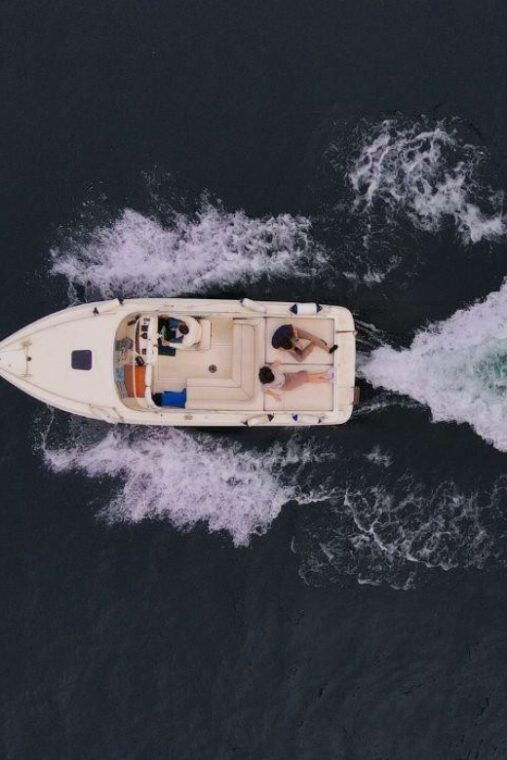 lake-como-2-hours-private-boat-tour-groups-of-1-to-6-people