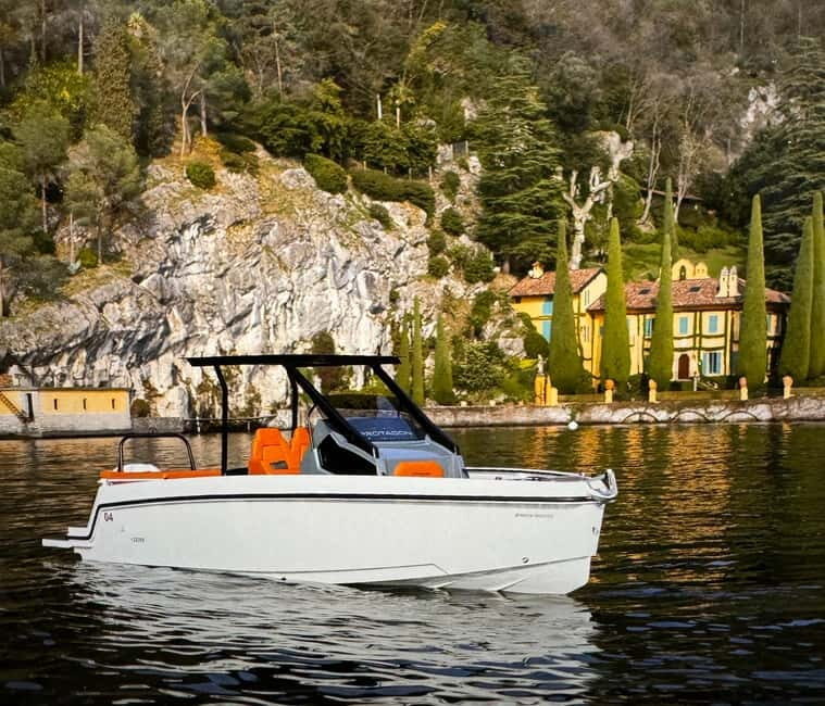 Lake Como Boat tour 1 hour shared - Price and Value