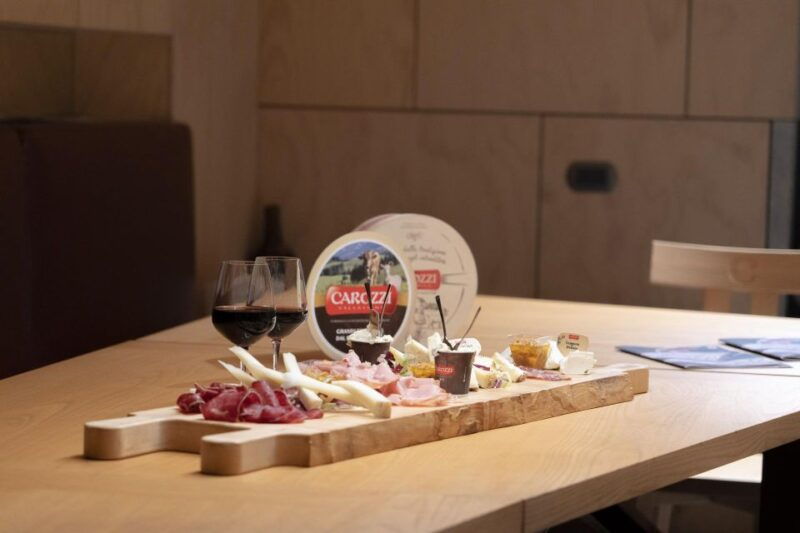 lake-como-cheese-and-wine-tasting-in-valsassina