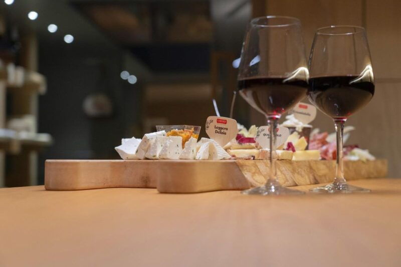 lake-como-cheese-and-wine-tasting-in-valsassina