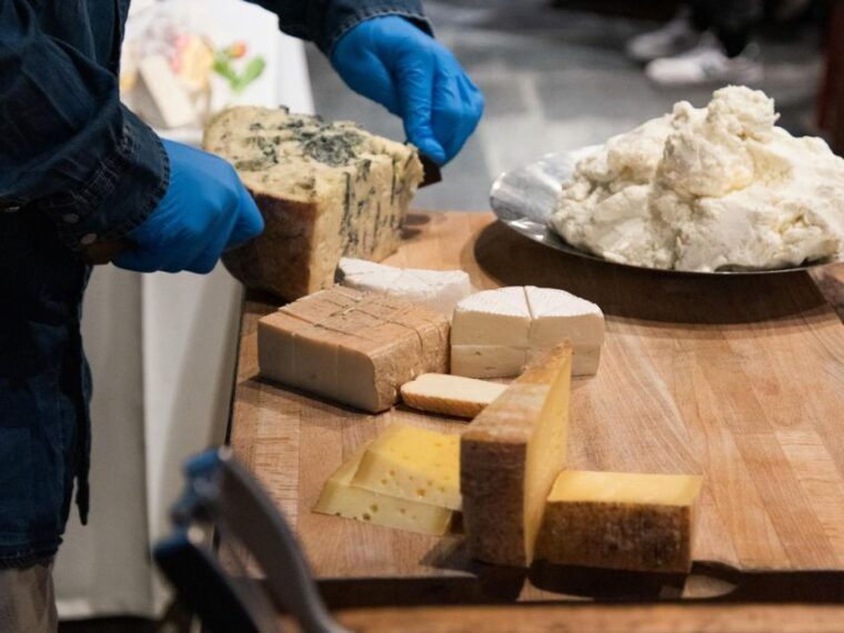 lake-como-cheese-and-wine-tasting-in-valsassina