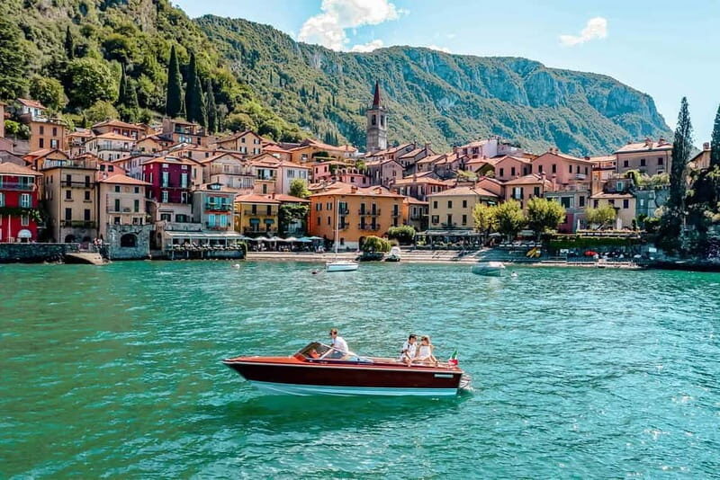 Lake Como: Classic Boat Private Tour - The Experience of the Guides