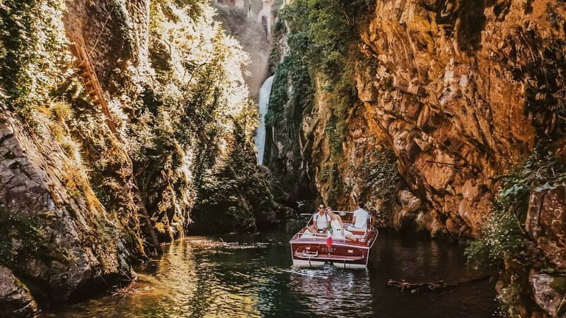 Lake Como: Classic Boat Private Tour - Practical Details and Value