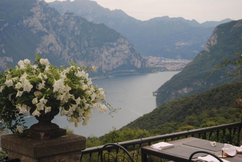 lake-como-helicopter-tour-with-an-unique-lunch-in-como-lake
