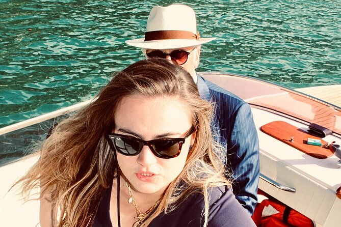 lake-como-model-for-a-day-on-a-boat-private-photoshooting