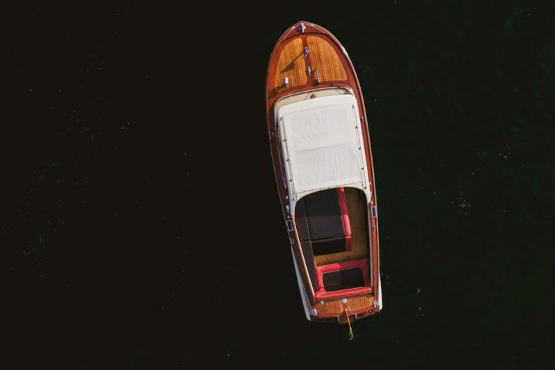 lake-como-wooden-boat-tour