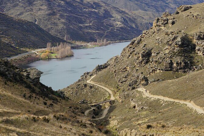 Lake Dunstan and Carrick Winery: Boat and eBike Adventure - Key Points