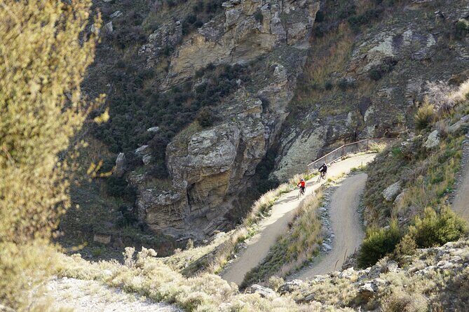 Lake Dunstan and Carrick Winery: Boat and eBike Adventure - FAQ