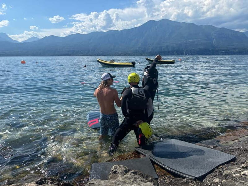 Lake Garda: Adrenaline-filled adventure with the e-foil - The Experience from Different Perspectives