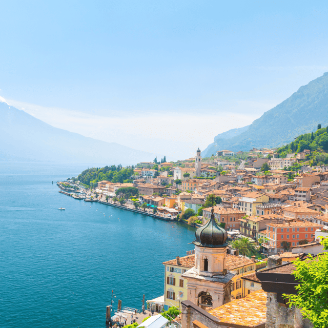 lake-garda-between-sirmione-and-desenzano-del-garda
