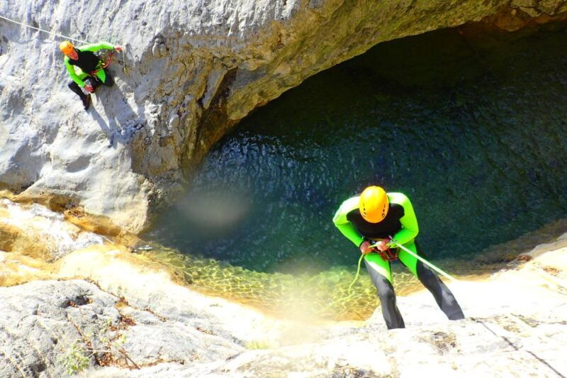 lake-garda-canyoneering-in-torrente-vione