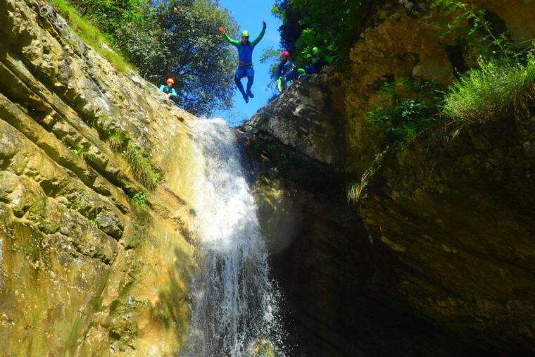 lake-garda-canyoneering-in-torrente-vione