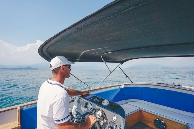 lake-garda-sirmione-boat-tour-and-walking-tour