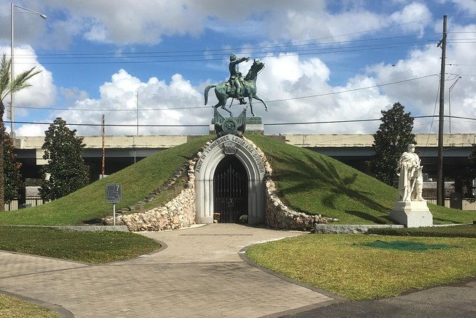 lake-lawn-metairie-cemetery-walking-tour