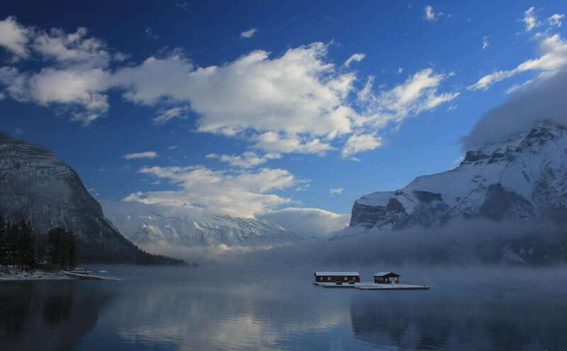 lake-louise-johnston-canyon-lake-minnewanka-banff-town
