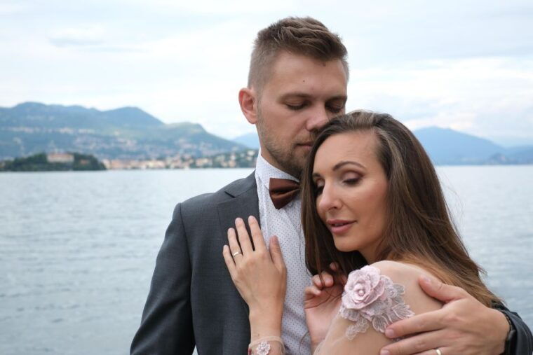 lake-maggiore-romantic-couple-photoshooting-on-the-islands