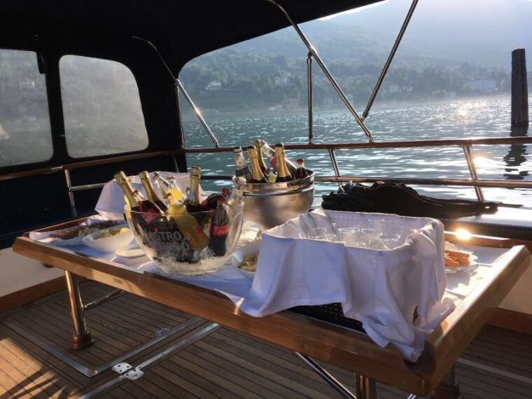 lake-maggiore-stresa-and-borromean-islands-sunset-cruise
